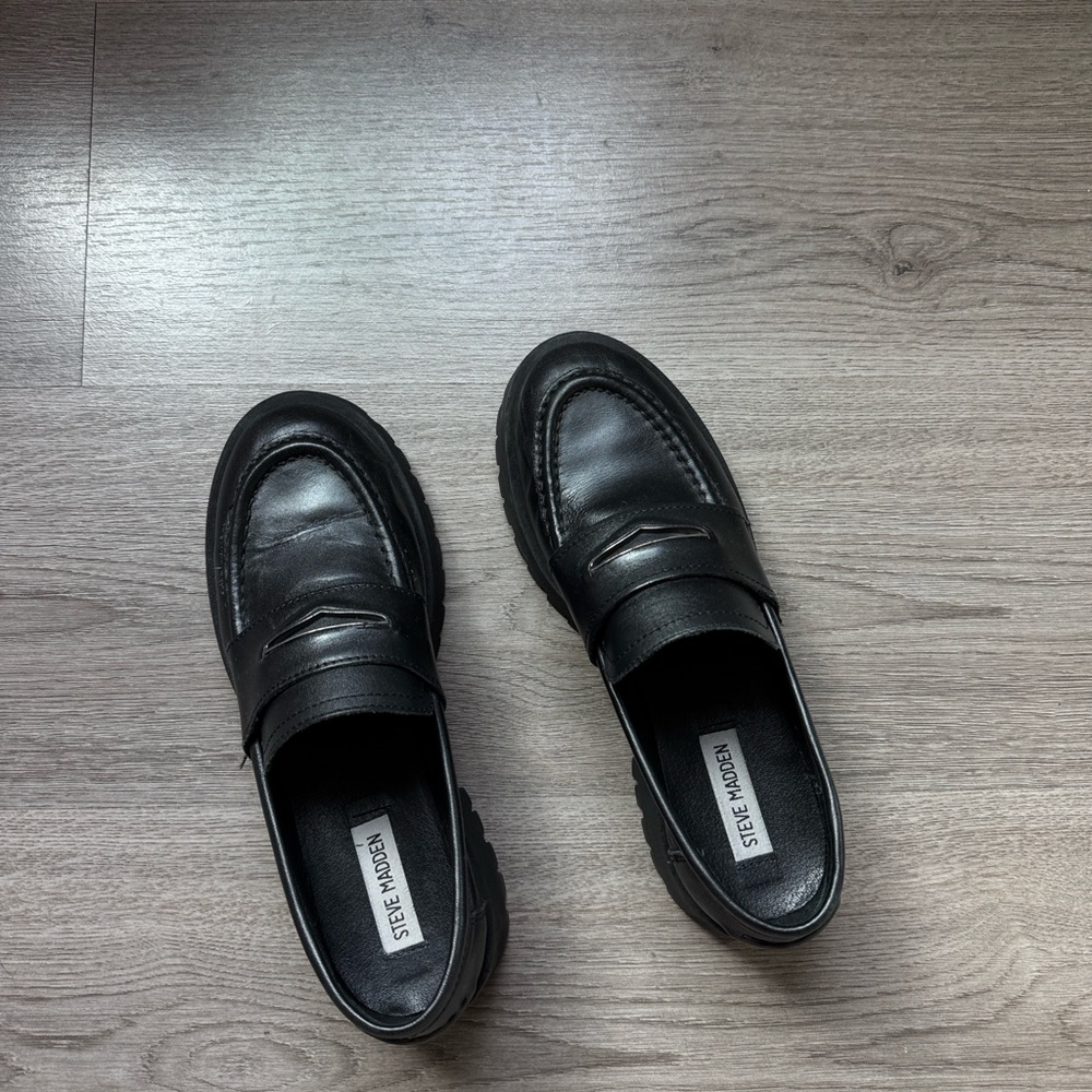 Steve Madden Women's Black Loafers - Picture 3 of 7